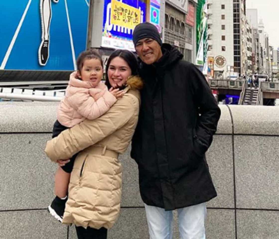 Pauleen Luna, kuntento at masaya umano kahit nasa bahay lang, ani Lolit Solis Pauleen Luna, kuntento at masaya umano kahit nasa bahay lang, ani Lolit Solis