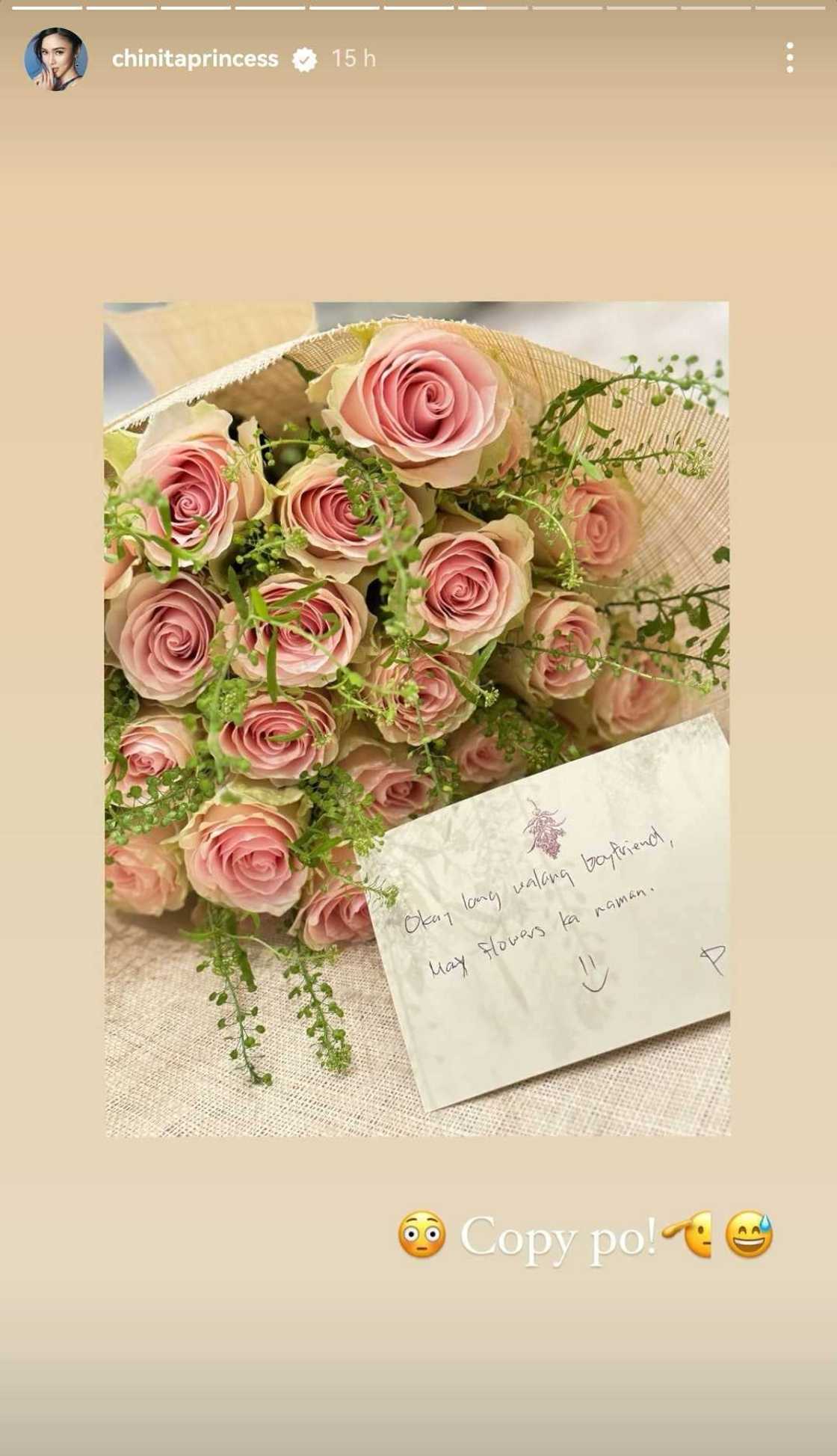 Kim Chiu, ibinida ang flowers na padala ni 'P' sa kanya sa social media Kim Chiu, ibinida ang flowers na padala ni 'P' sa kanya sa social media