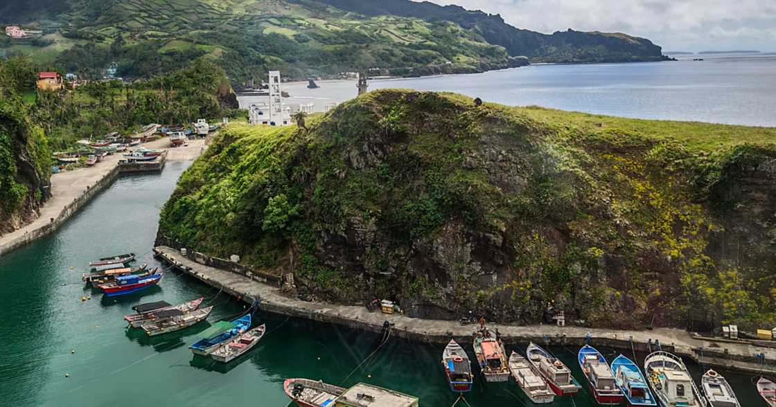 Mga opisyal ng Pilipinas, nagpahayag ng pagkabahala sa ulat tungkol sa Batanes Mga opisyal ng Pilipinas, nagpahayag ng pagkabahala sa ulat tungkol sa Batanes