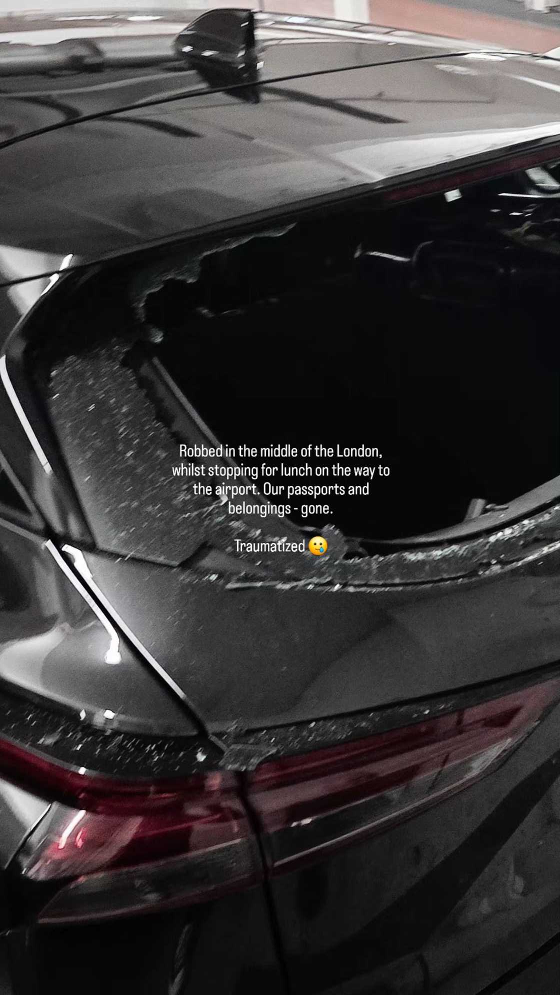 Miss Universe 2018 Catriona Gray at mga kasama, ninakawan sa London Miss Universe 2018 Catriona Gray at mga kasama, ninakawan sa London