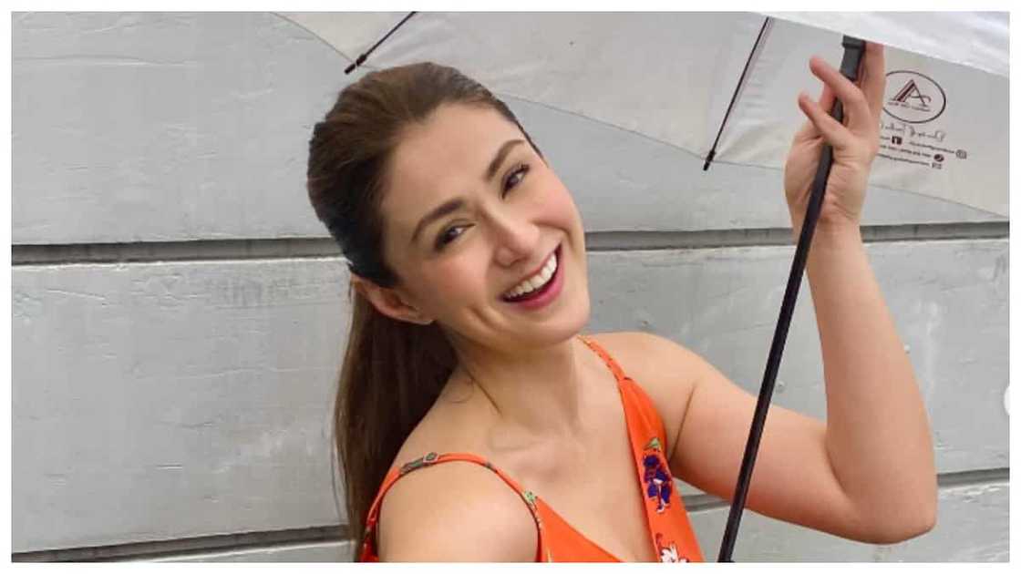 Cristy sa umano'y pag-aaral bumaril ni Carla: "Bakit ngayon mo lang ginawa 'yan?" Cristy sa umano'y pag-aaral bumaril ni Carla: "Bakit ngayon mo lang ginawa 'yan?"