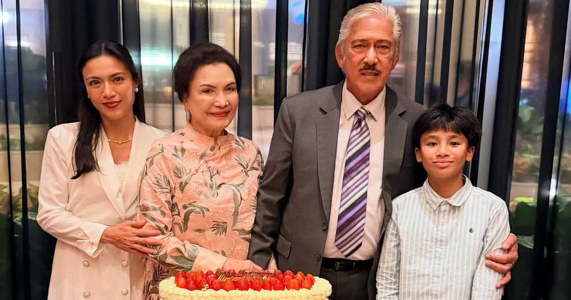 Ciara Sotto, ipinasilip ang pagdiriwang ng anniversary nina Tito Sotto at Helen Gamboa Ciara Sotto, ipinasilip ang pagdiriwang ng anniversary nina Tito Sotto at Helen Gamboa