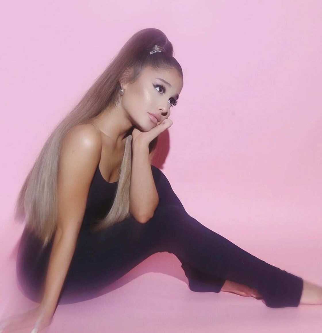 ariana grande awards ariana grande awards