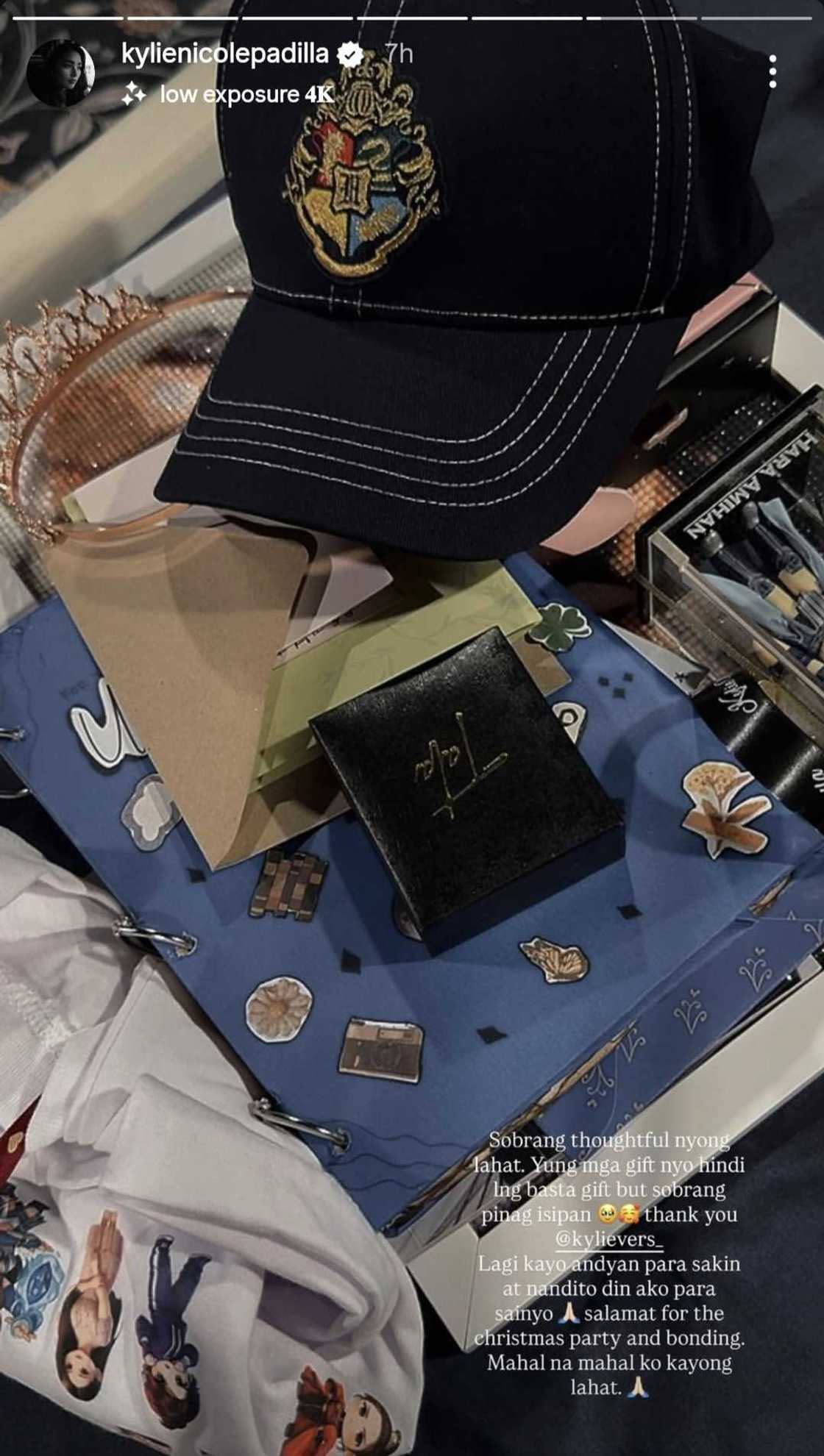 Kylie Padilla, naging emosyonal sa bonding session kasama ang kanyang mga fans Kylie Padilla, naging emosyonal sa bonding session kasama ang kanyang mga fans