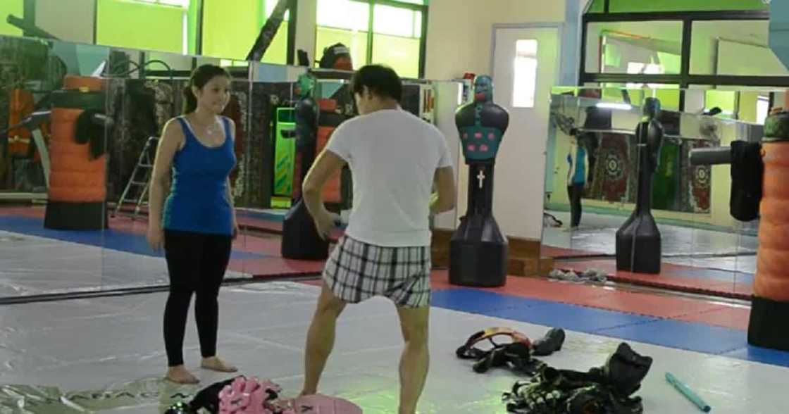 Mariel Padilla shows video of Robin Padilla teaching her self-defense Mariel Padilla shows video of Robin Padilla teaching her self-defense