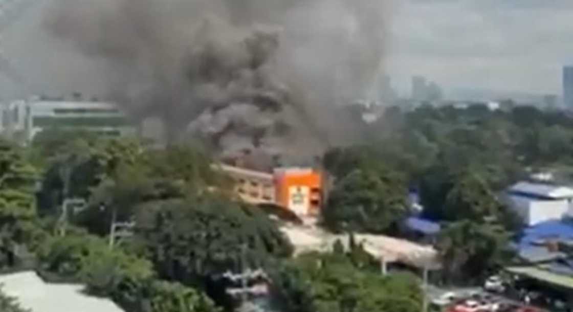 DPWH office nasunog, pero walang nasirang dokumento kaugnay ng flood control probe DPWH office nasunog, pero walang nasirang dokumento kaugnay ng flood control probe