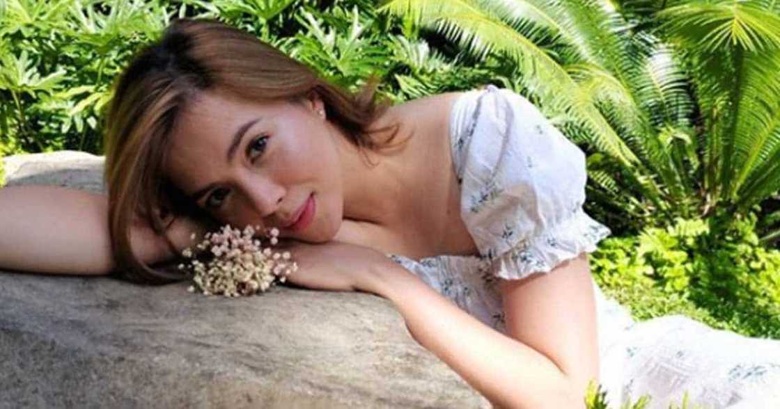 CocoJul fan account posts several similar garden photos of Julia Montes, Coco Martin CocoJul fan account posts several similar garden photos of Julia Montes, Coco Martin