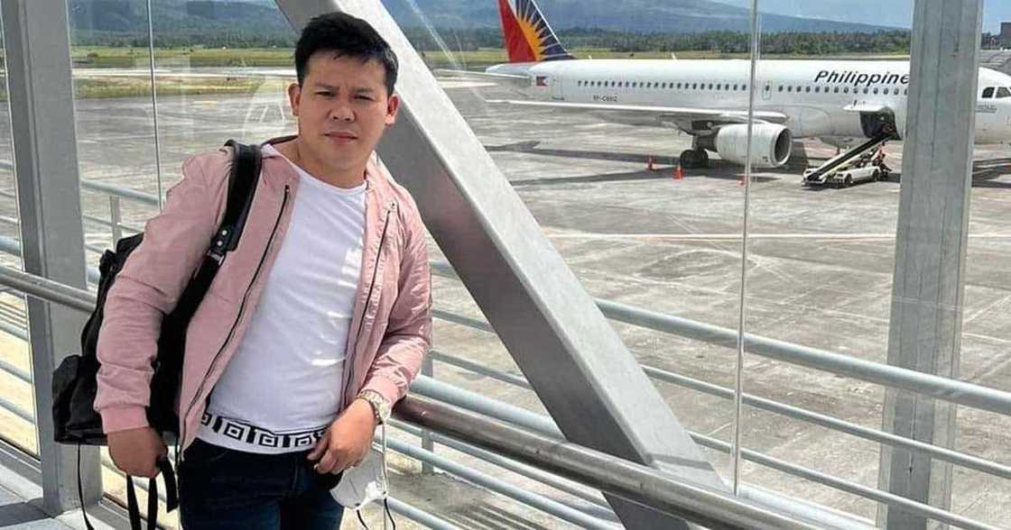 Marcelito Pomoy, emosyonal nang dumalo sa lamay ni Jovit Baldivino: “Sobrang sakit mawalan ng kaibigan” Marcelito Pomoy, emosyonal nang dumalo sa lamay ni Jovit Baldivino: “Sobrang sakit mawalan ng kaibigan”
