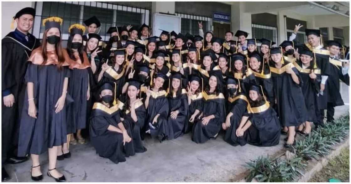 Mga Psychology graduate sa Negros Occidental, tinaguriang 'Batch of Achievers' Mga Psychology graduate sa Negros Occidental, tinaguriang 'Batch of Achievers'