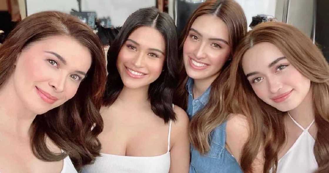 Sunshine Cruz and her daughters (@sunshinecruz718) Sunshine Cruz and her daughters (@sunshinecruz718)