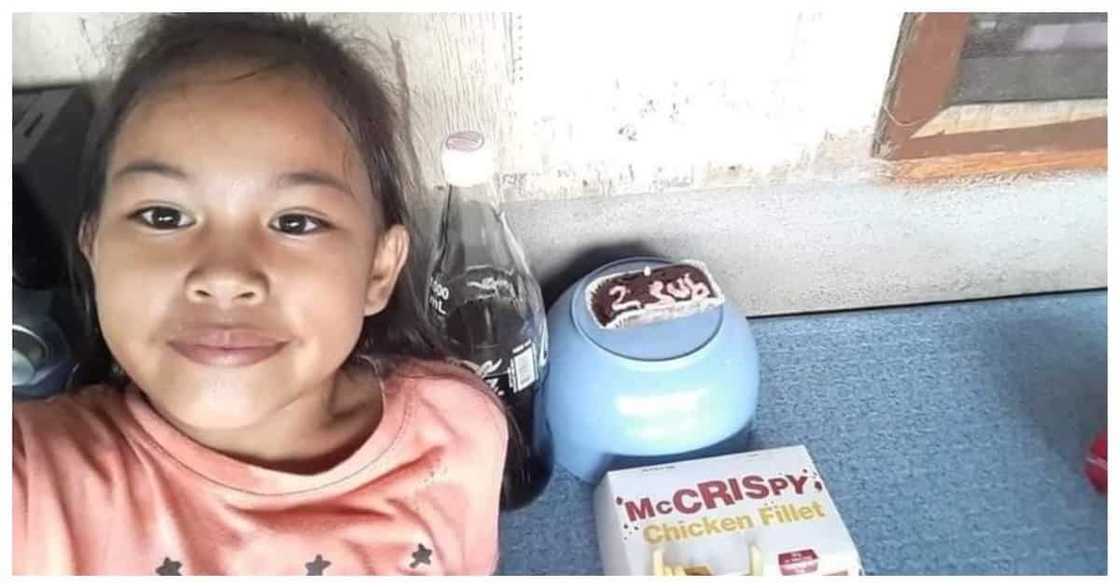 Batang nag-viral dahil nagdiwang sa 2 follower niya sa YT, may 200,000 subscribers na Batang nag-viral dahil nagdiwang sa 2 follower niya sa YT, may 200,000 subscribers na