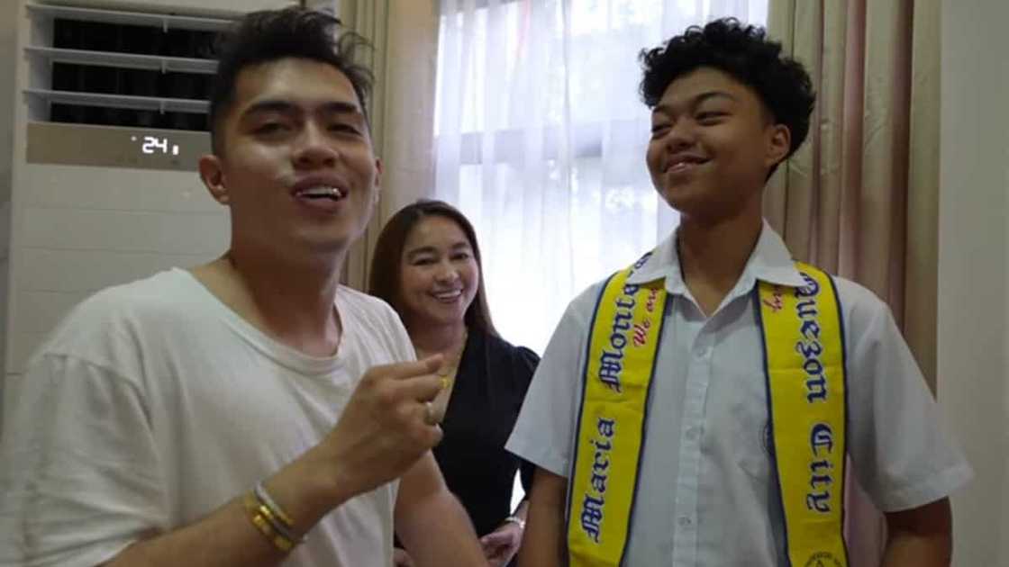 Grade 10 student, niregaluhan ng Php1 milyon ng kanyang kuya