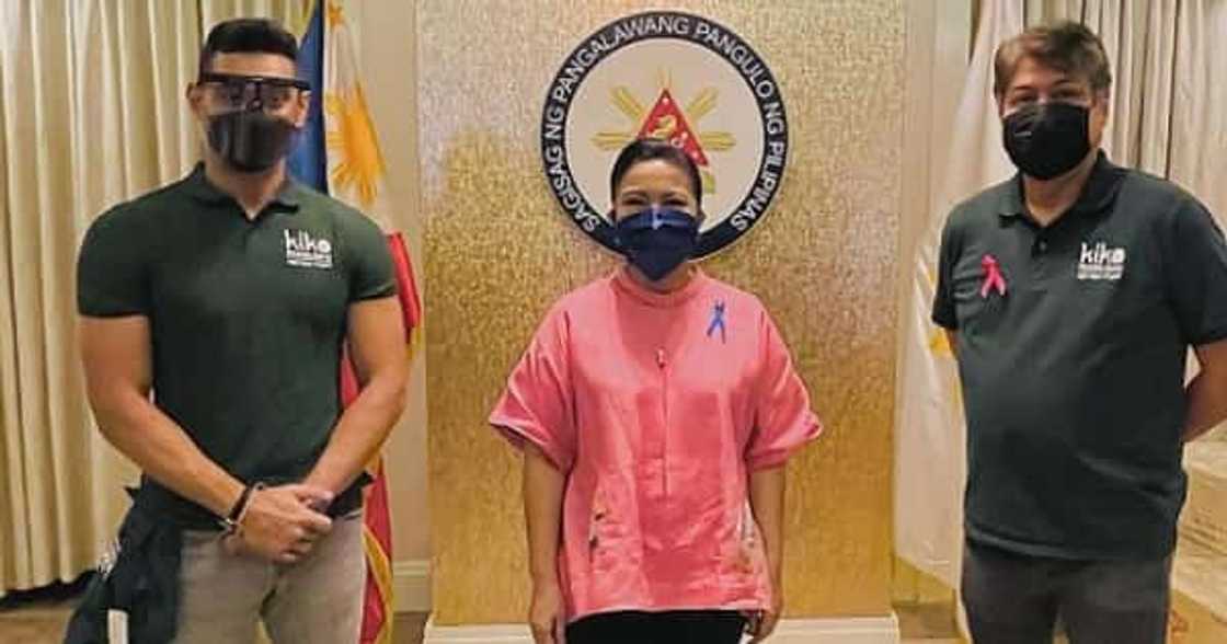 Sen. Kiko Pangilinan comforts an emotional Gab Valenciano after elections: "You did your best Gab" Sen. Kiko Pangilinan comforts an emotional Gab Valenciano after elections: "You did your best Gab"