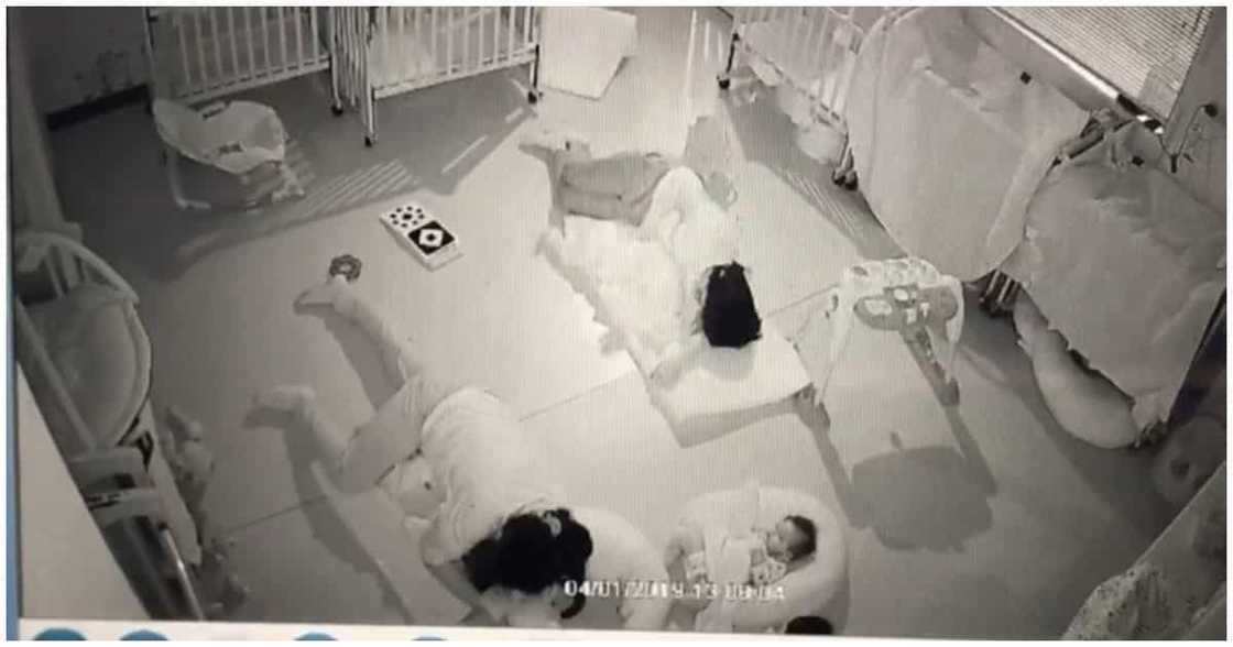 Sanggol na napatay ng baby sitter habang pinapatulog, sapul sa CCTV Sanggol na napatay ng baby sitter habang pinapatulog, sapul sa CCTV