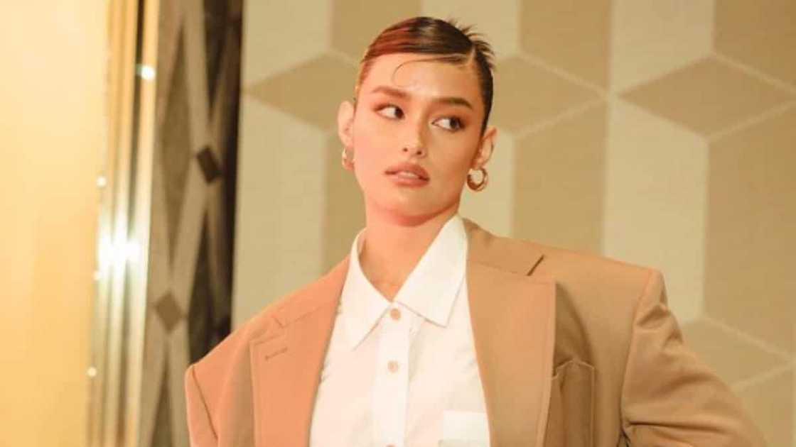 Ogie Diaz, sakaling makita muli si Liza Soberano: "Ayaw ko kasi na ako ang lalapit para bumati" Ogie Diaz, sakaling makita muli si Liza Soberano: "Ayaw ko kasi na ako ang lalapit para bumati"