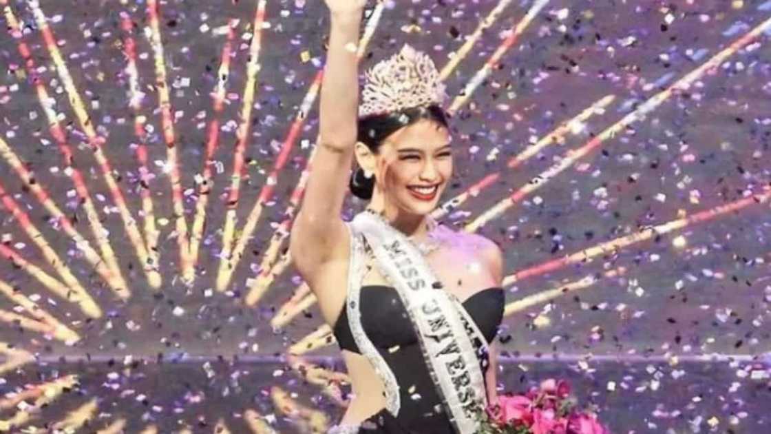 Michelle Dee sa mga nagsasabing 'di dapat siya ang nanalo: "Just choose to be kind, spread love" Michelle Dee sa mga nagsasabing 'di dapat siya ang nanalo: "Just choose to be kind, spread love"