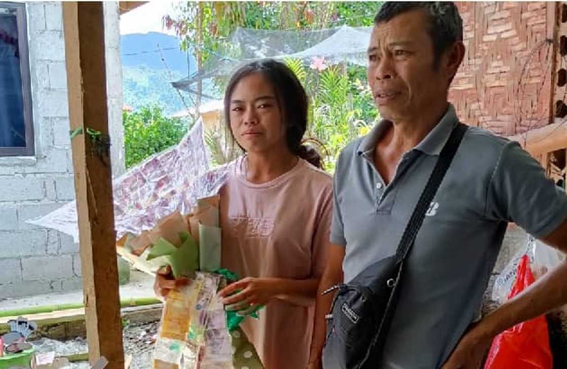 18th Birthday ng isang dalaga, bumaha ng luha matapos pumanaw ng ina 18th Birthday ng isang dalaga, bumaha ng luha matapos pumanaw ng ina