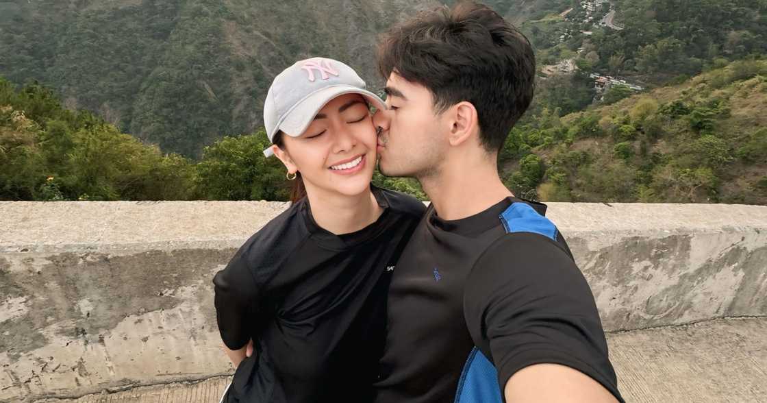 Yasser Marta, naiyak nang tanungin kung sila pa ba ni Robb Guinto Yasser Marta, naiyak nang tanungin kung sila pa ba ni Robb Guinto