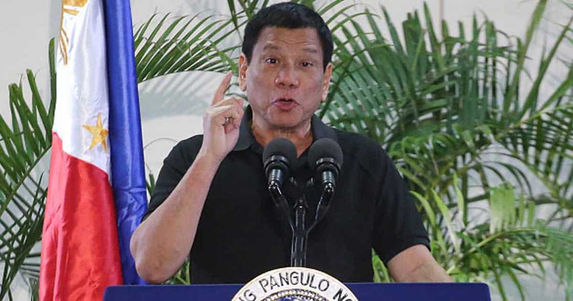 President Duterte, idineklarang hindi na kailangang magsuot ng face shields sa mga open areas