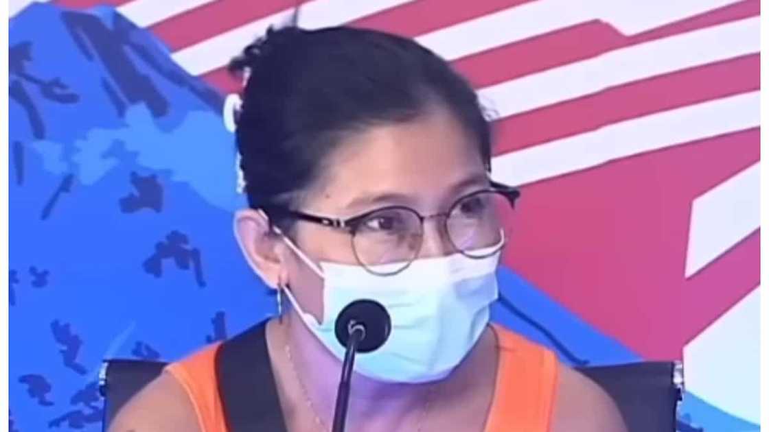 Babaeng umano'y 'di agad nakabayad ng utang, ipina-tarpaulin; dumulog sa RTIA Babaeng umano'y 'di agad nakabayad ng utang, ipina-tarpaulin; dumulog sa RTIA