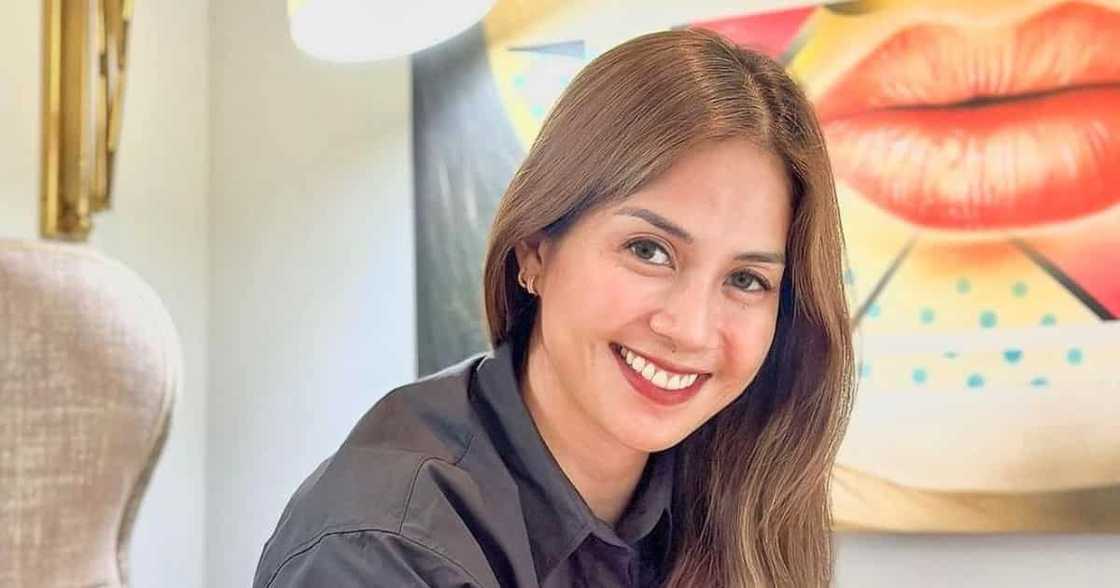 Kaye Abad, natawa sa alegasyon na isa umano siya sa naging “babae” ni Daniel Padilla Kaye Abad, natawa sa alegasyon na isa umano siya sa naging “babae” ni Daniel Padilla