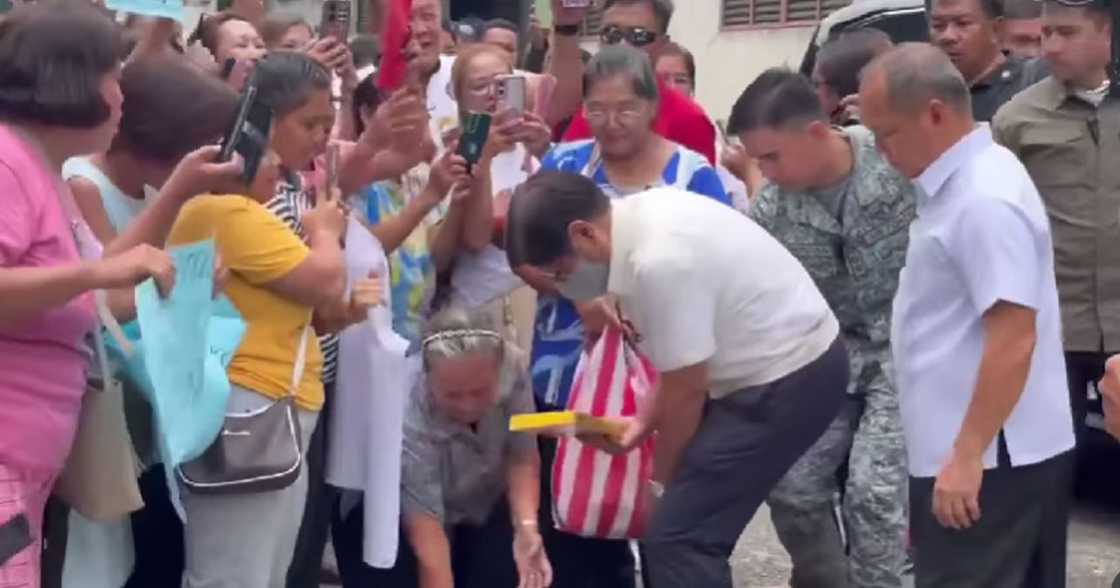 Photo: Screengrab from ABS-CBN Photo: Screengrab from ABS-CBN