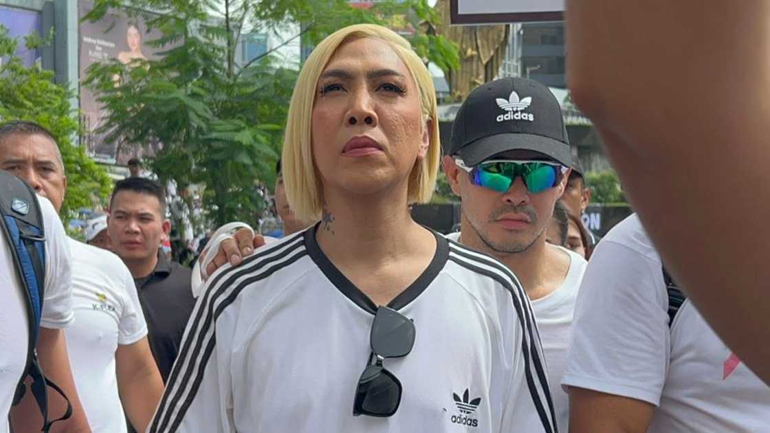 Vice Ganda decries ₱35-B Bulacan fund insertions: “Tapos ‘yung iba kukuwestiyon bakit ako napamura? Vice Ganda decries ₱35-B Bulacan fund insertions: “Tapos ‘yung iba kukuwestiyon bakit ako napamura?