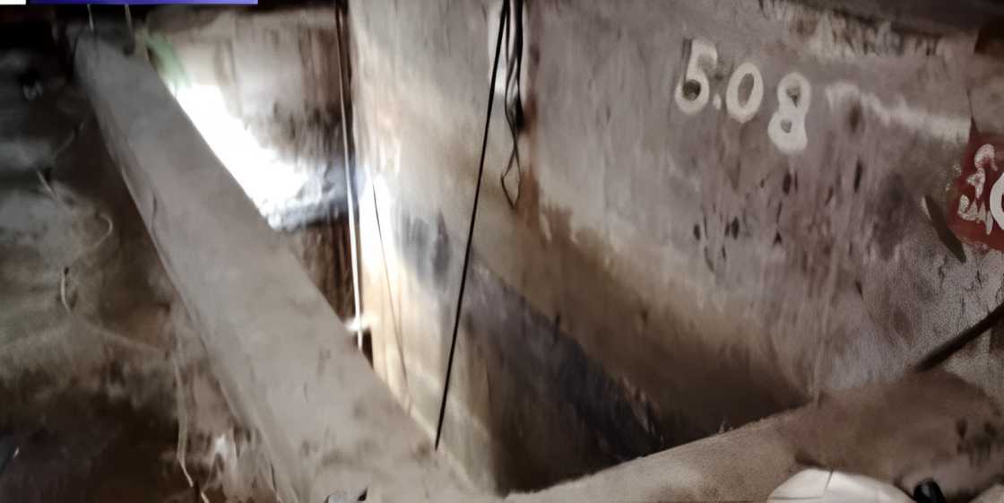 Apat na trabahador, hinihinalang na-suffocate sa fermentation pool sa pagawaan ng patis sa Bulacan Apat na trabahador, hinihinalang na-suffocate sa fermentation pool sa pagawaan ng patis sa Bulacan
