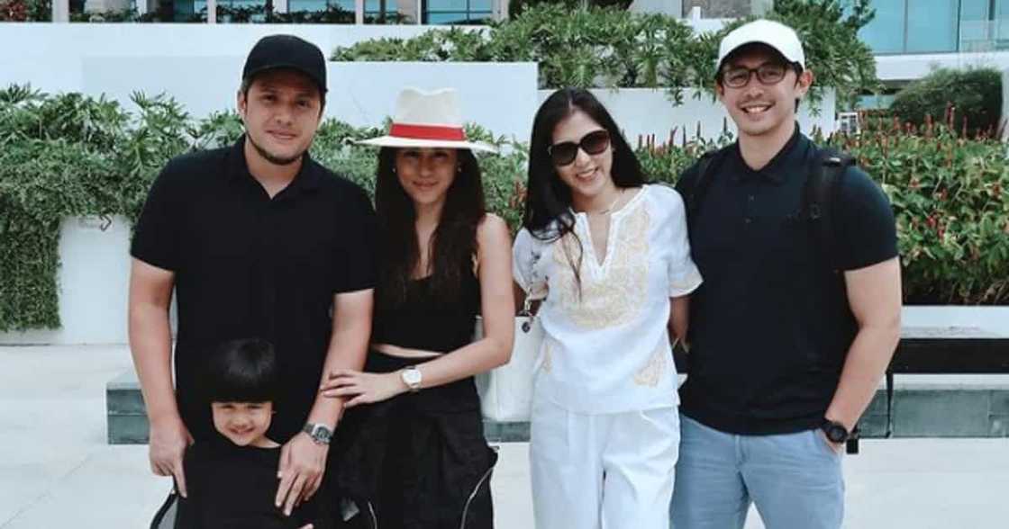 Alex Gonzaga proudly shows off her hi-tech new car worth P1.2 million Alex Gonzaga proudly shows off her hi-tech new car worth P1.2 million