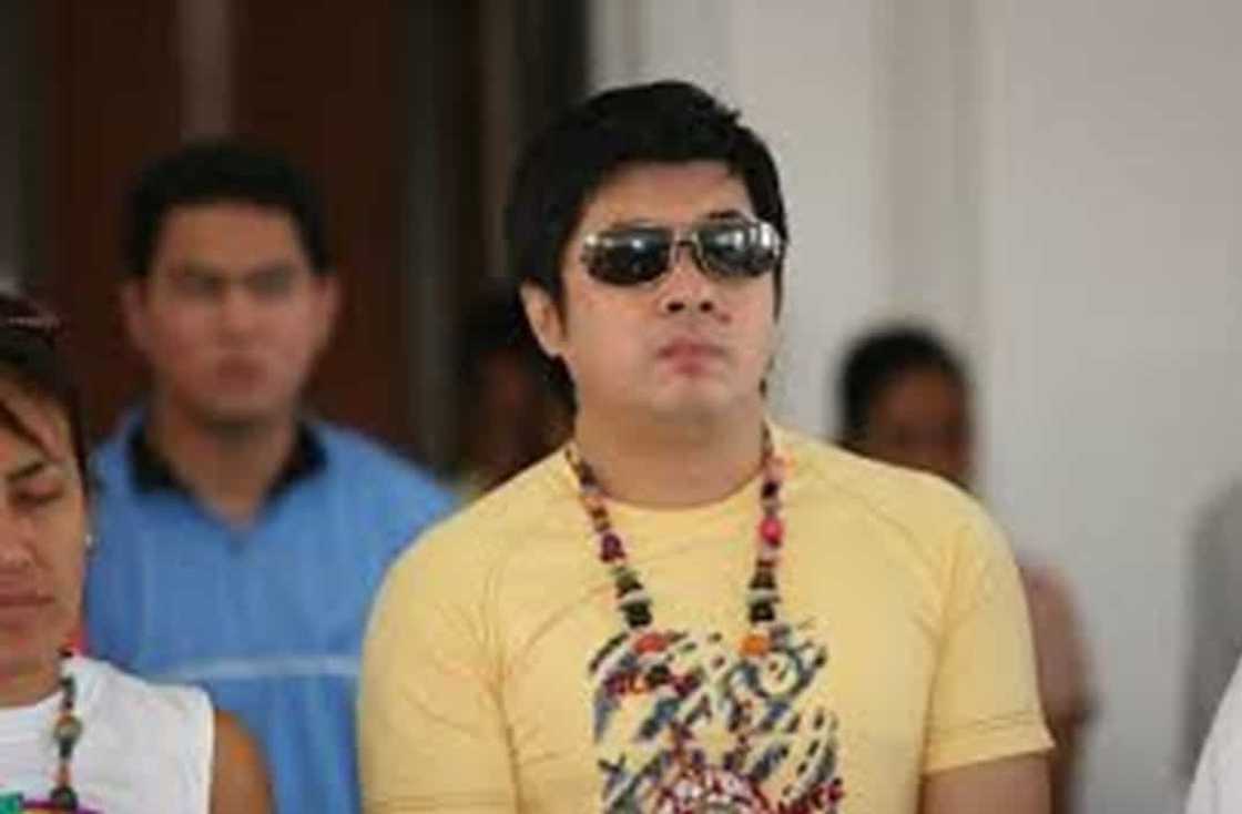 Randy Santiago suddenly fell off ‘It’s Showtime’ stage; video goes viral Randy Santiago suddenly fell off ‘It’s Showtime’ stage; video goes viral