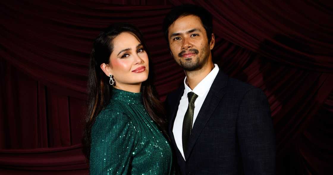 Kristine Hermosa at Oyo Sotto, matibay ang paninindigan sa kanilang pagsasama Kristine Hermosa at Oyo Sotto, matibay ang paninindigan sa kanilang pagsasama