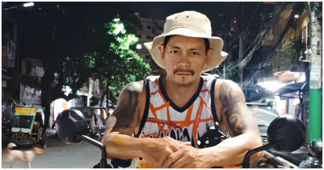 Carlos Carlos