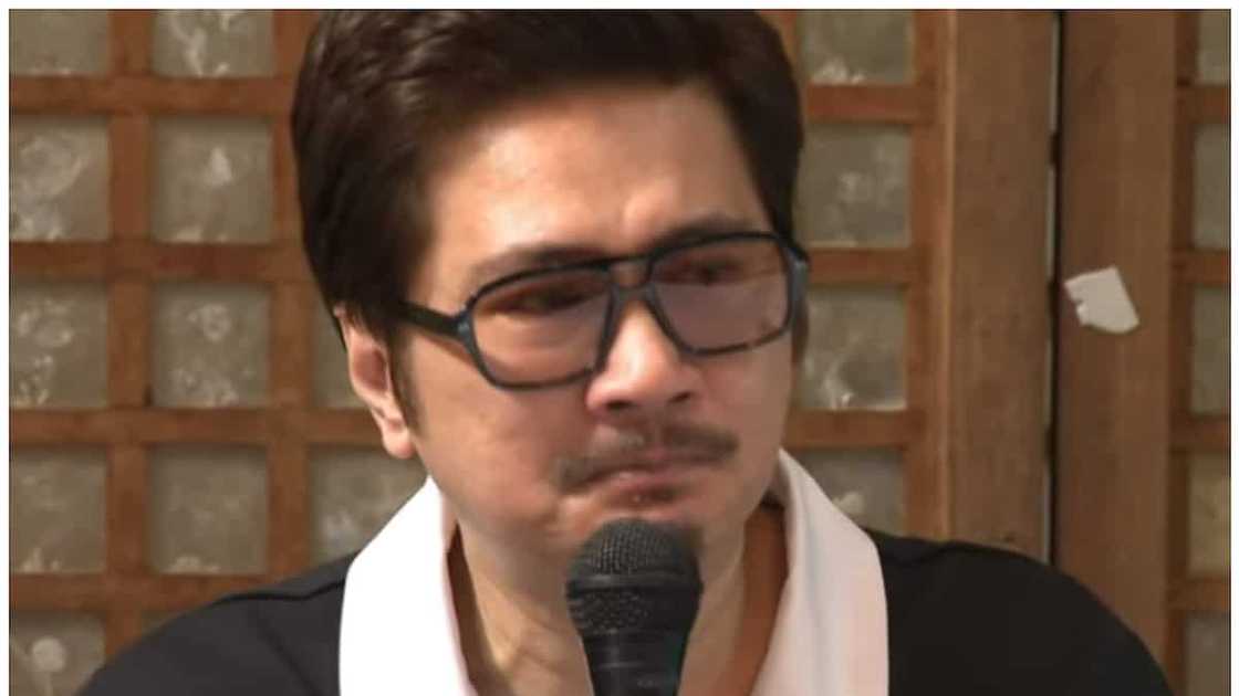 Janno Gibbs, umano'y napamura sa nagpakalat ng video ng ama: "Shame on you" Janno Gibbs, umano'y napamura sa nagpakalat ng video ng ama: "Shame on you"