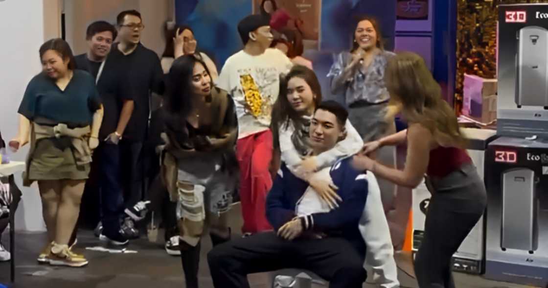 Dance number nina Jackie Gonzaga, Darren Espanto sa year-end party ng 'Showtime' staff, usap-usapan Dance number nina Jackie Gonzaga, Darren Espanto sa year-end party ng 'Showtime' staff, usap-usapan