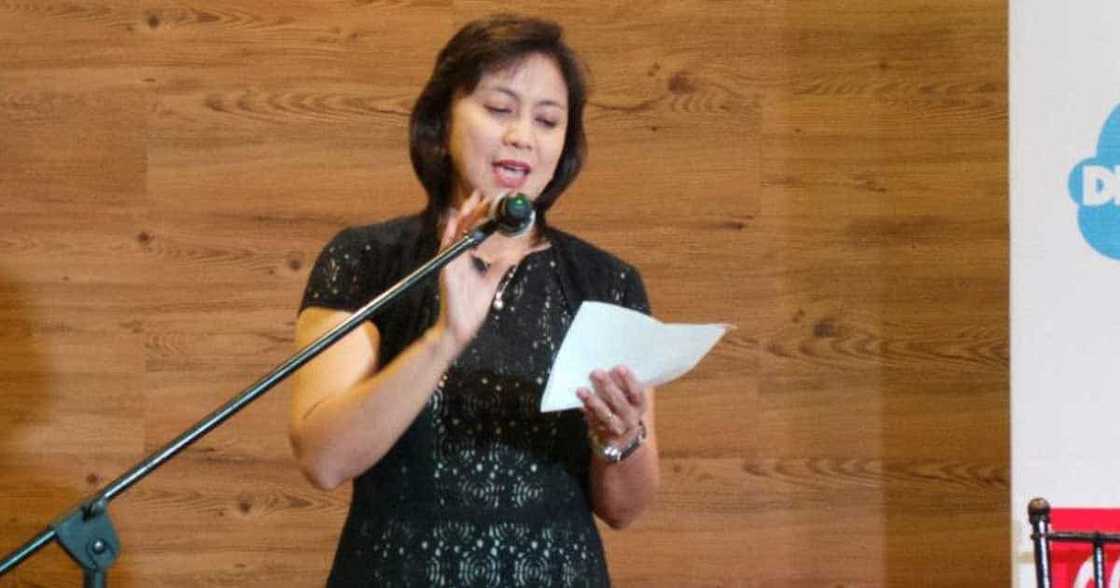 RR Enriquez, pinuna ang celebrities na nagpo-post ng pink RR Enriquez, pinuna ang celebrities na nagpo-post ng pink