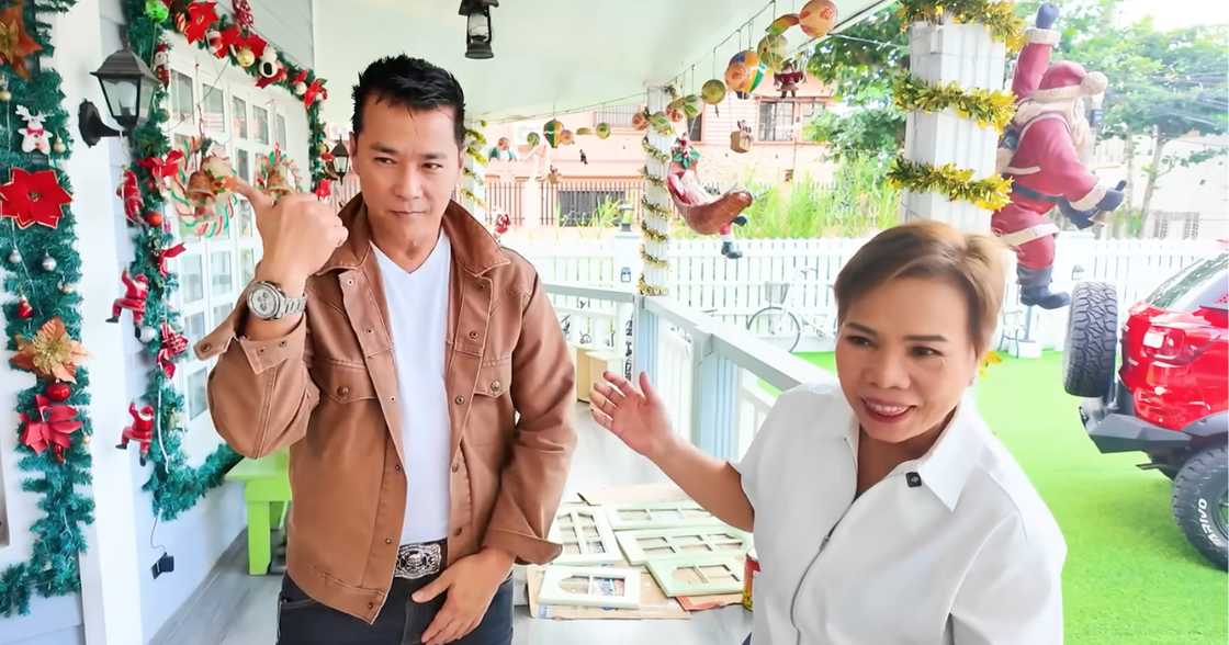Jeric Raval, inilahad kung bakit nananatiling Christmas-themed ang bahay niya buong taon Jeric Raval, inilahad kung bakit nananatiling Christmas-themed ang bahay niya buong taon
