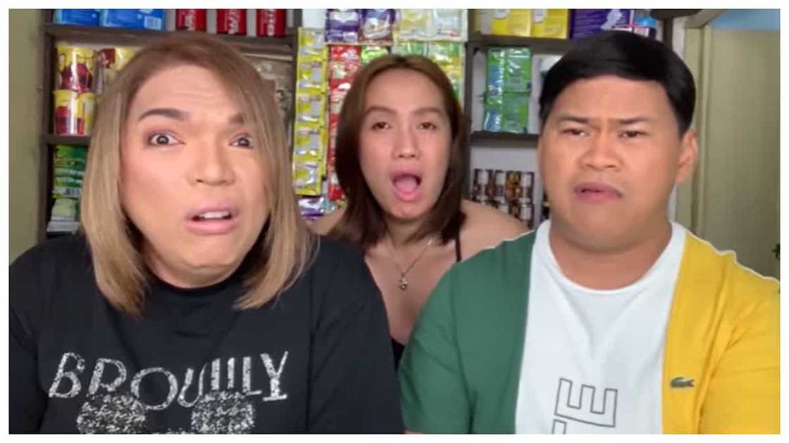 Ogie Diaz kay Pia White na umano'y nakalaya na: "Magbago na kayo" Ogie Diaz kay Pia White na umano'y nakalaya na: "Magbago na kayo"