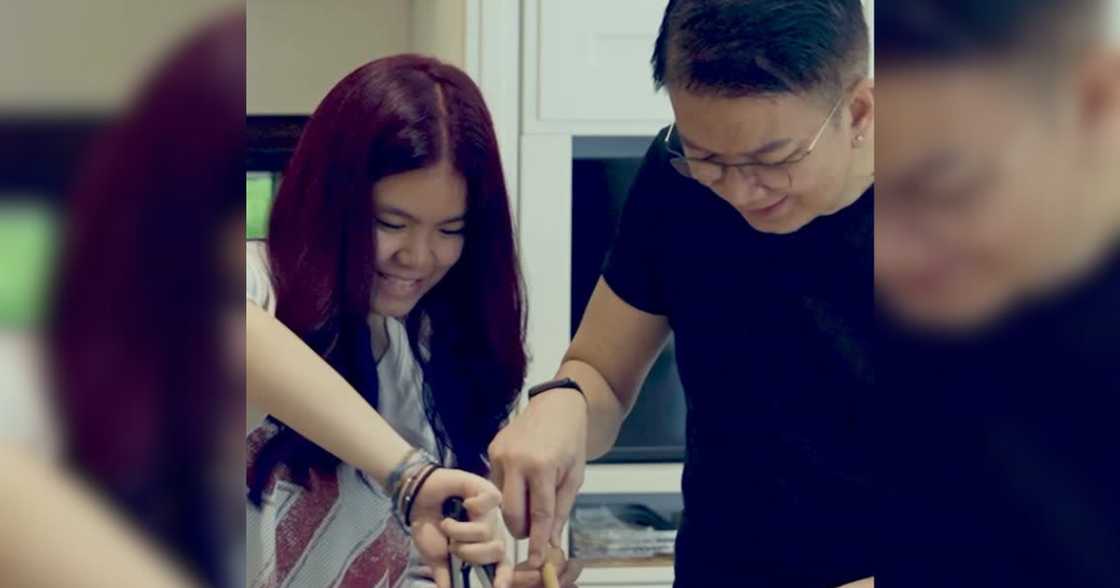 Chiz Escudero posts cooking video with daughter: "Ang aming paboritong Kare-Kare" Chiz Escudero posts cooking video with daughter: "Ang aming paboritong Kare-Kare"