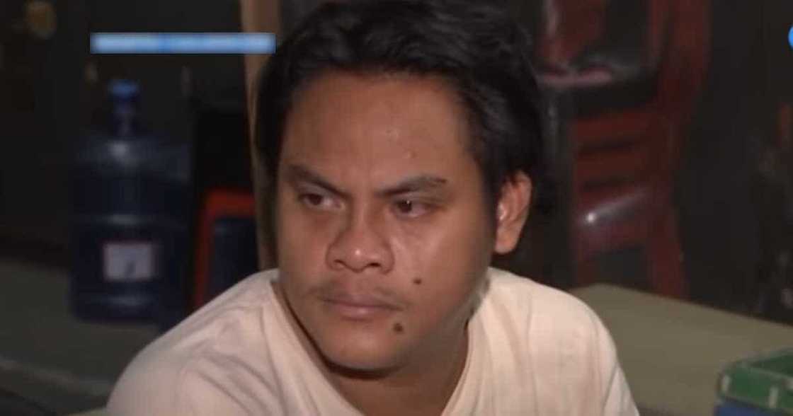 Heartbroken Kuya from Caloocan punches fellow passengers, destroys jeepney Heartbroken Kuya from Caloocan punches fellow passengers, destroys jeepney