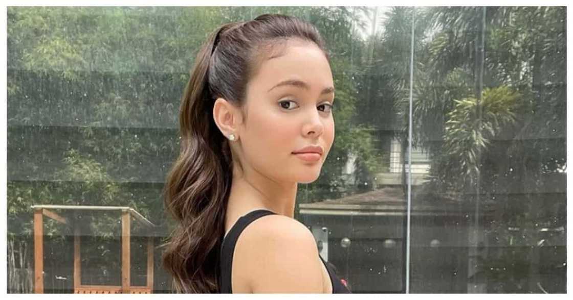 Delivery riders, naluha sa helmet at P10,000 na bigay ni Ivana Alawi Delivery riders, naluha sa helmet at P10,000 na bigay ni Ivana Alawi