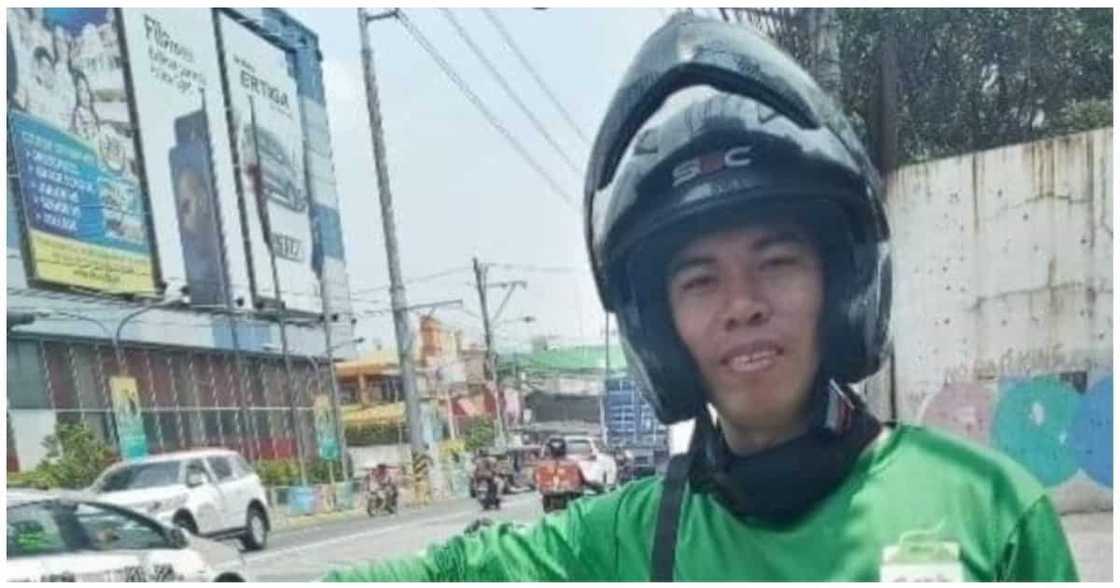 Dating delivery rider, napag-aral ang sarili at isa na ngayong ganap na pulis Dating delivery rider, napag-aral ang sarili at isa na ngayong ganap na pulis