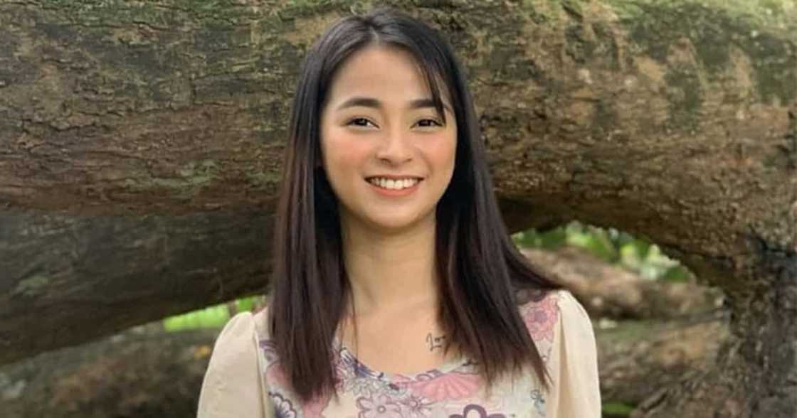 AJ Raval, nag-post ng full body picture sa gitna ng tsismis na siya ay nanganak na umano AJ Raval, nag-post ng full body picture sa gitna ng tsismis na siya ay nanganak na umano
