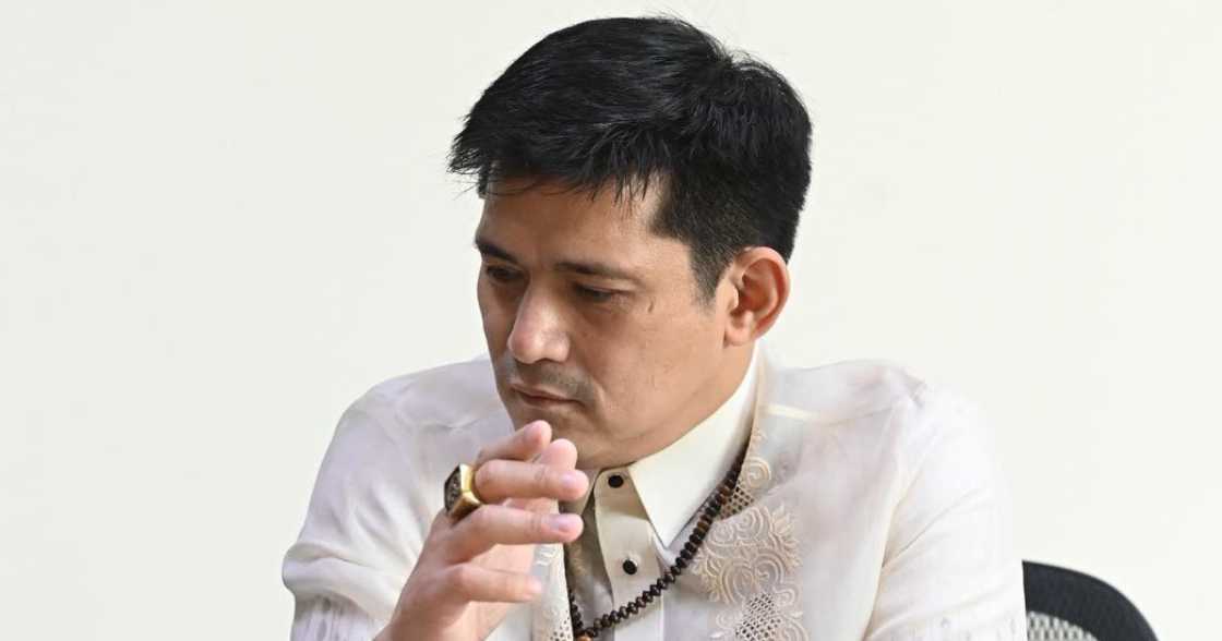 Robin Padilla, tila nangulila nang hindi makapagdiwang ng kaarawan ni Duterte Robin Padilla, tila nangulila nang hindi makapagdiwang ng kaarawan ni Duterte