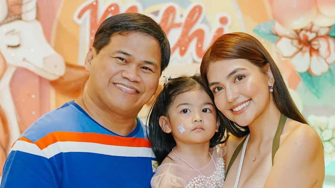 Ogie D, sa umano'y visitation rights ni Carlo Aquino: "Nangangahulugang nasa korte na nga" Ogie D, sa umano'y visitation rights ni Carlo Aquino: "Nangangahulugang nasa korte na nga"
