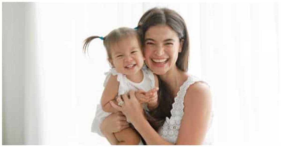 Photos and videos of Dahlia helping mom Anne Curtis in preparing breakfast delight netizens Photos and videos of Dahlia helping mom Anne Curtis in preparing breakfast delight netizens
