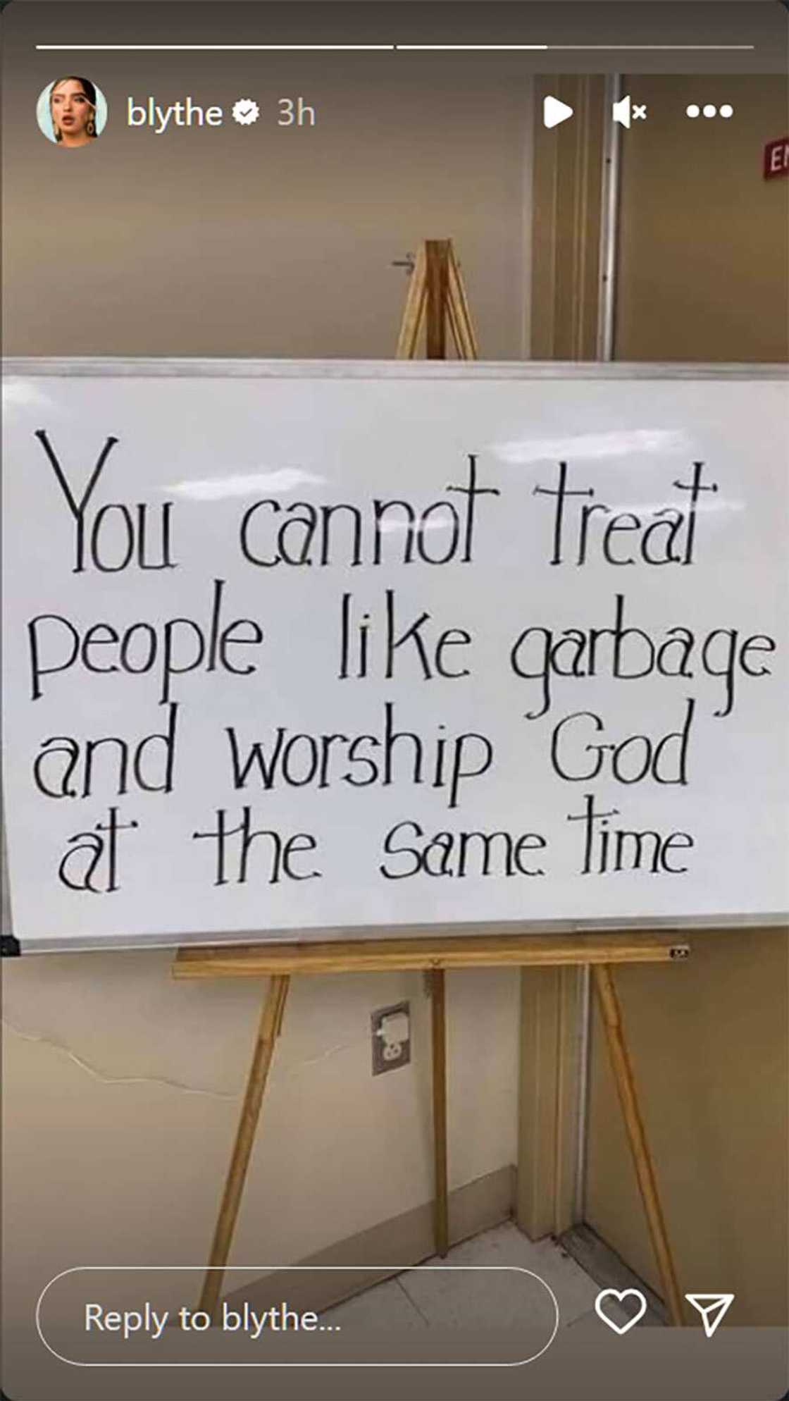 Andrea Brillantes, nagpost ng tila isang “hugot” sa socmed: “You cannot treat people like garbage” Andrea Brillantes, nagpost ng tila isang “hugot” sa socmed: “You cannot treat people like garbage”