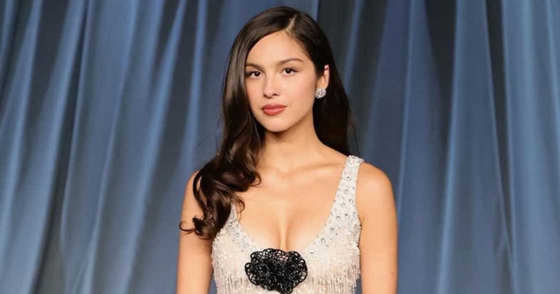 Olivia Rodrigo, pinahanga ang fans sa pagpapakita ng Pinoy roots Olivia Rodrigo, pinahanga ang fans sa pagpapakita ng Pinoy roots