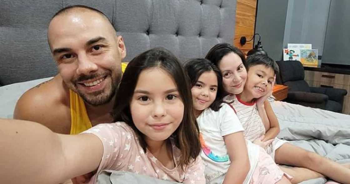Doug Kramer gets wowed by Cheska’s expensive gift – a new Iron Man figure Doug Kramer gets wowed by Cheska’s expensive gift – a new Iron Man figure