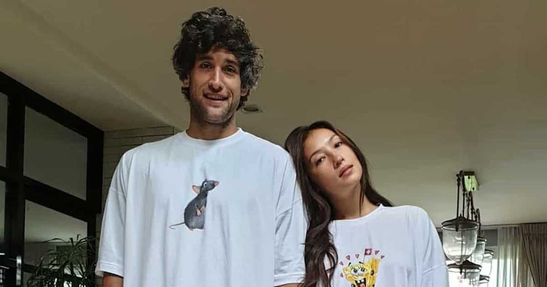 Solenn Heussaff, nabigla sa pagdura ng tubig sa mukha niya ni Nico Bolzico sa isang prank video Solenn Heussaff, nabigla sa pagdura ng tubig sa mukha niya ni Nico Bolzico sa isang prank video