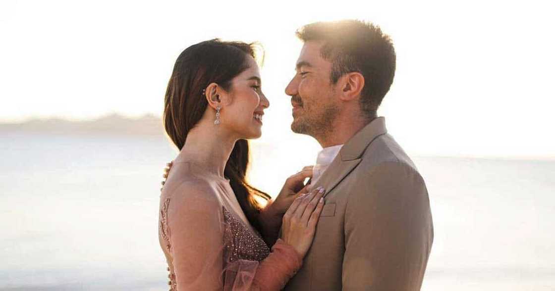 Jessy Mendiola, pinagkaguluhan ng mga netizens pagkatapos mag-post na nakasuot ng wedding ring Jessy Mendiola, pinagkaguluhan ng mga netizens pagkatapos mag-post na nakasuot ng wedding ring